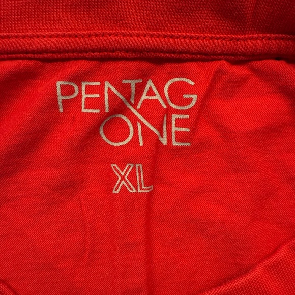 Chandail xl - Picture 2 of 2